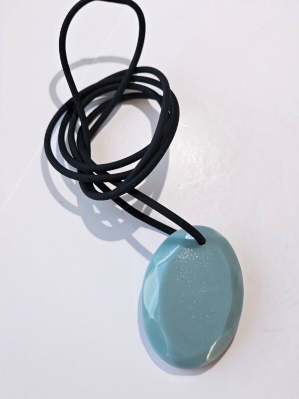 Pendant necklace