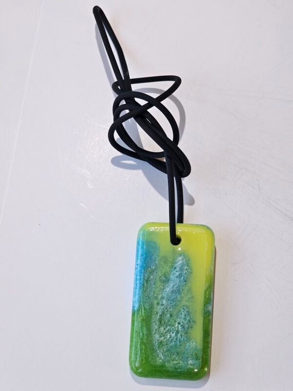 Pendant necklace